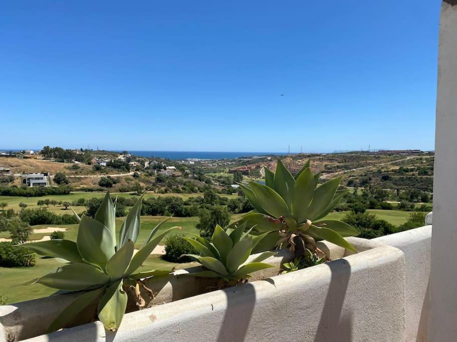 Penthouse Seaview And Golf Valle Romano Estepona Buitenkant foto