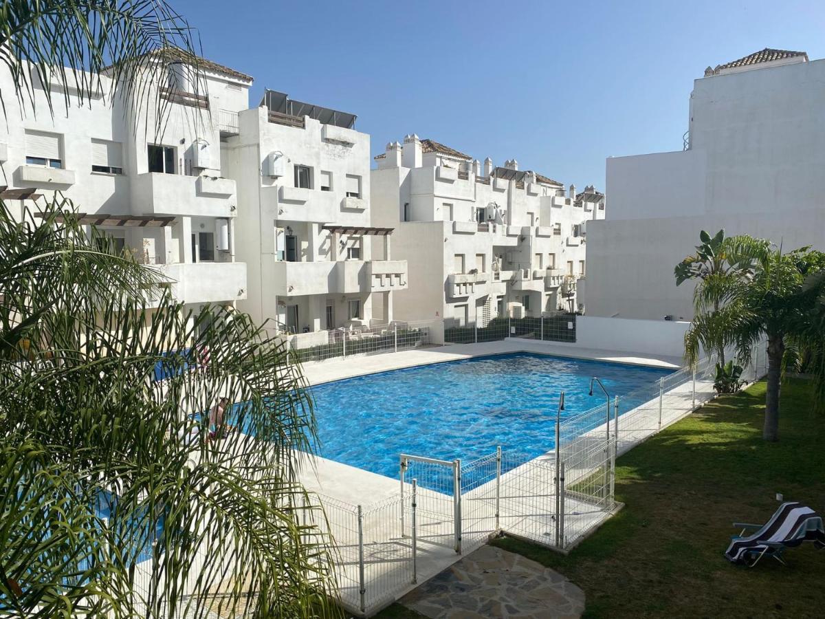 Penthouse Seaview And Golf Valle Romano Estepona Buitenkant foto