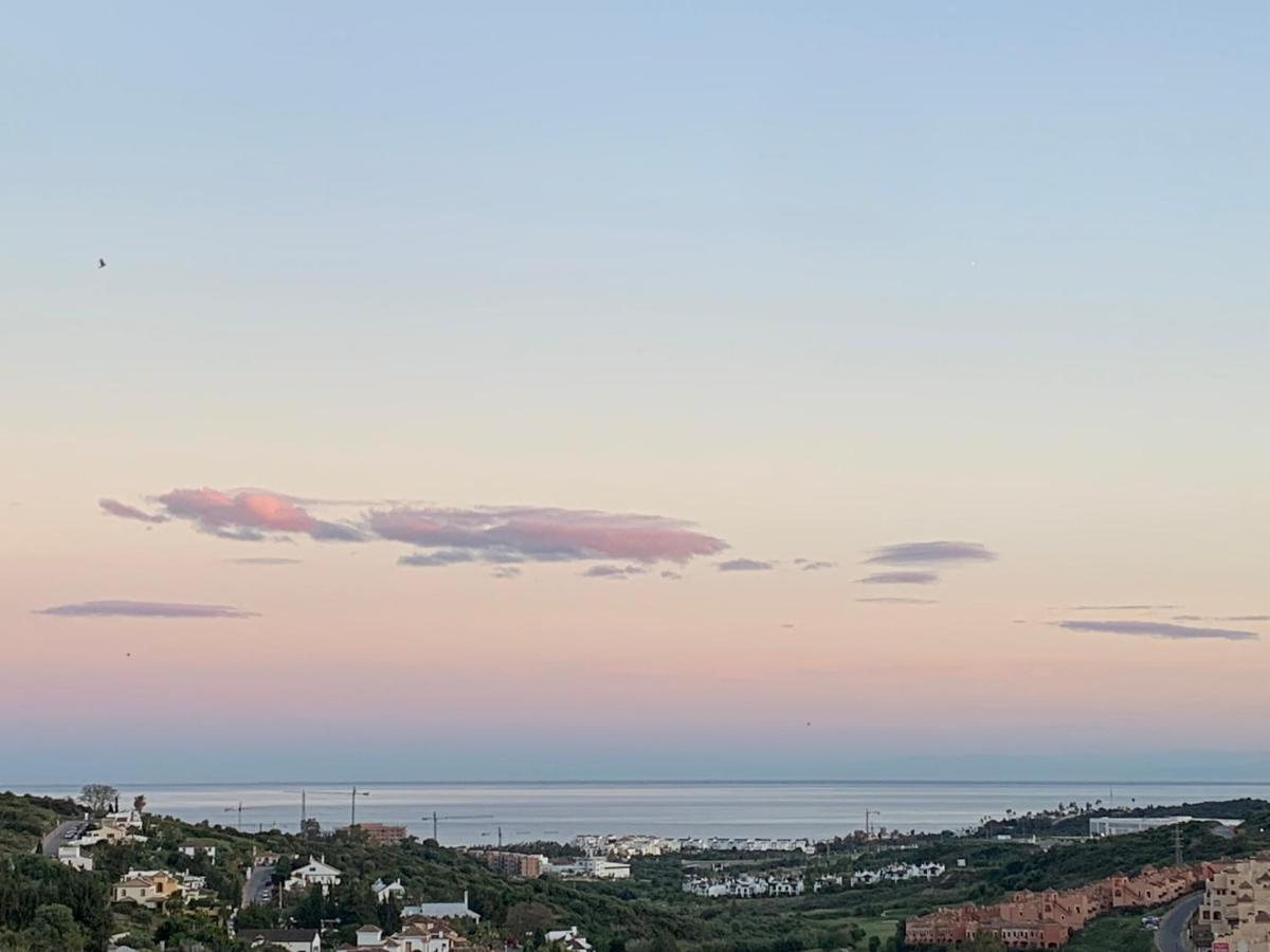 Penthouse Seaview And Golf Valle Romano Estepona Buitenkant foto